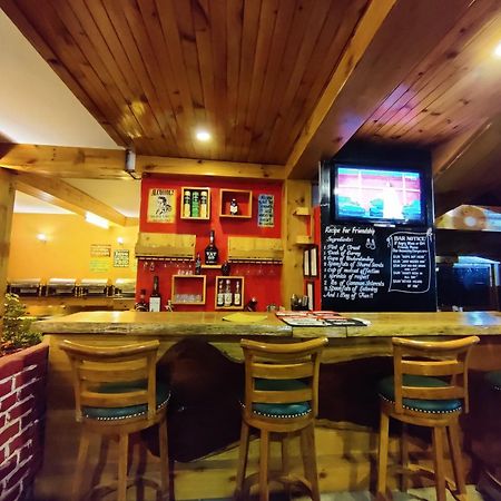 The Whispering Inn Resort And Bar Маналі Екстер'єр фото