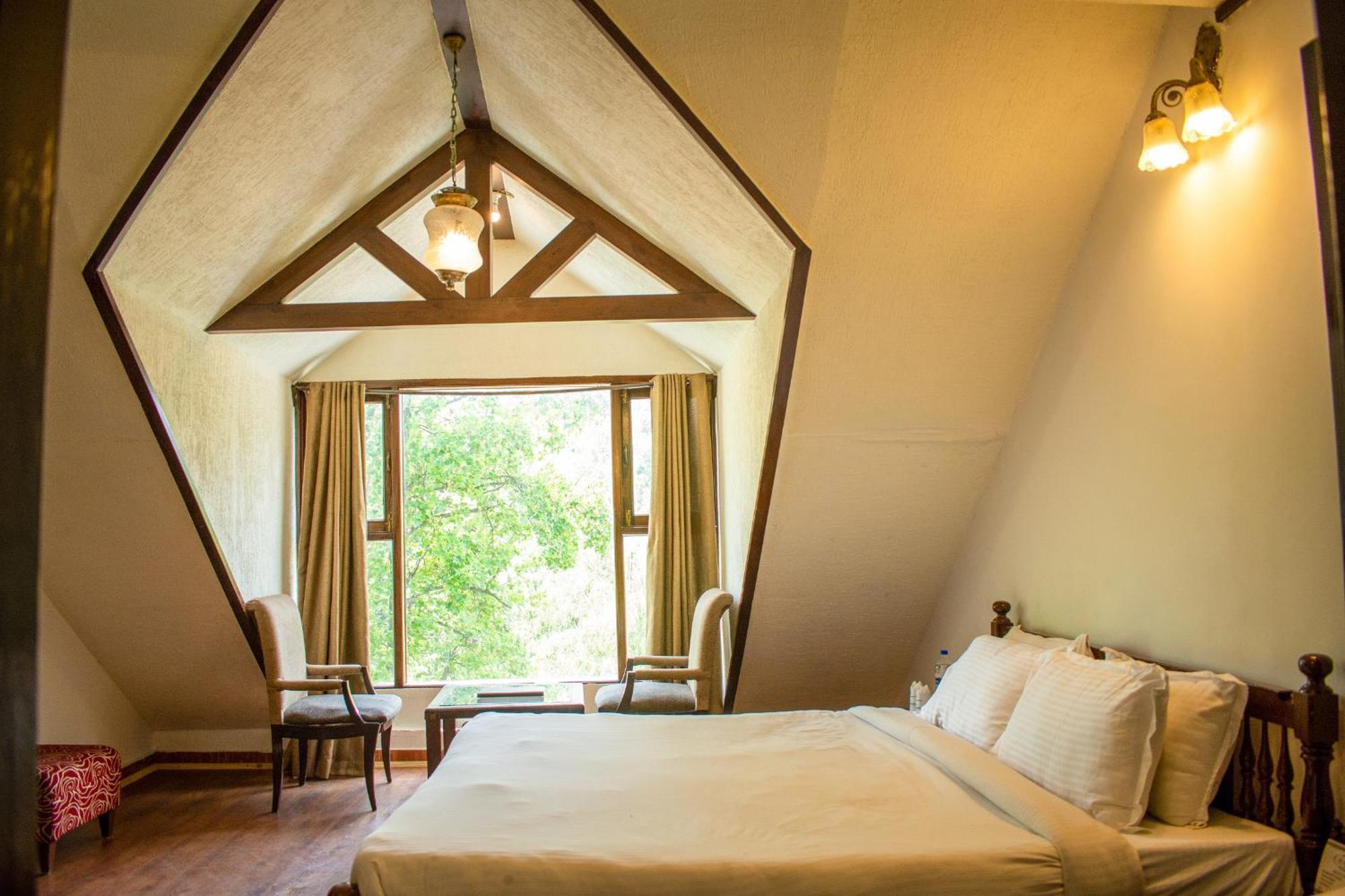 The Whispering Inn Resort And Bar Маналі Екстер'єр фото